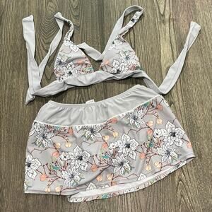 Venus Bohemian Swimwear Floral Bikini Top Size 32C/ Pull-On Skirt Size 4 Gray